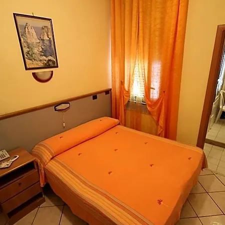 Casanova Hotel 2*